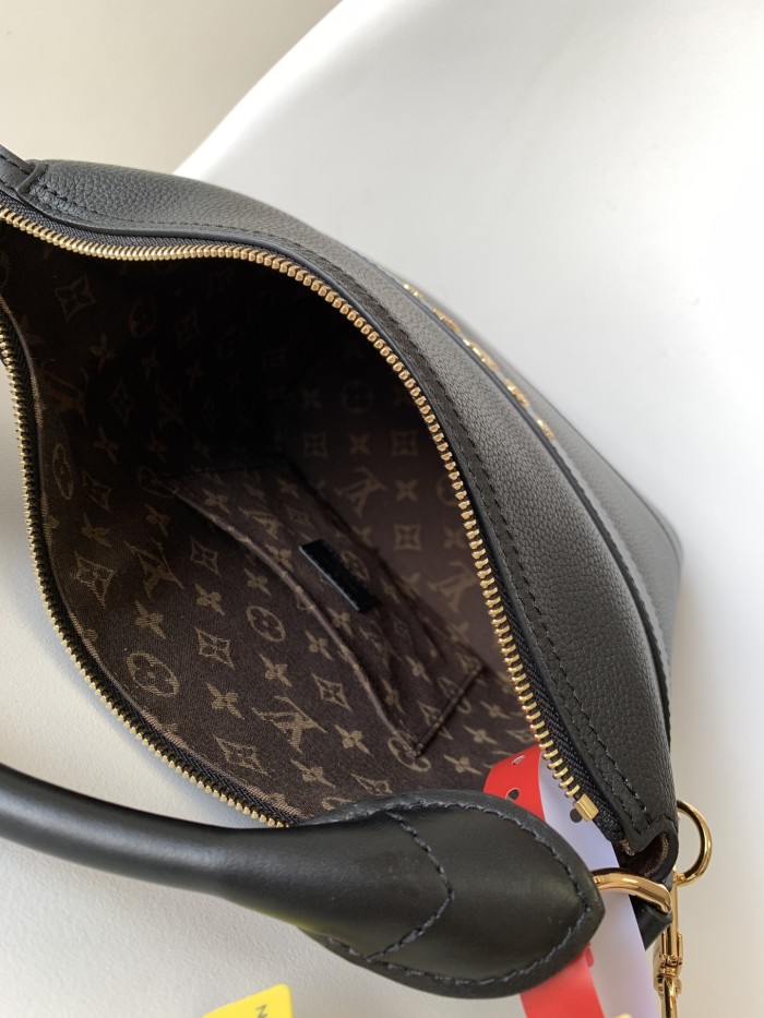 Handbag Louis Vuitton M57934 M57813 Cruiser size：25 x 22.5 x 13 cm