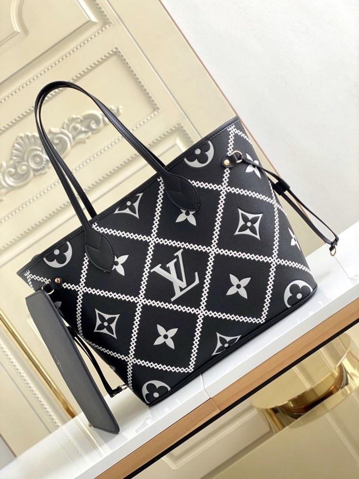 Handbag Louis Vuitton M46040 M46039 Monogram Empreinte size：31 x 28 x 14 cm