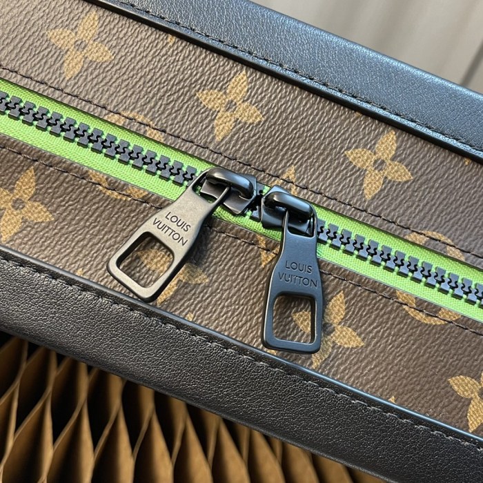 Handbag Louis Vuitton M44478 Virgil Abhol size 25×18×10cm
