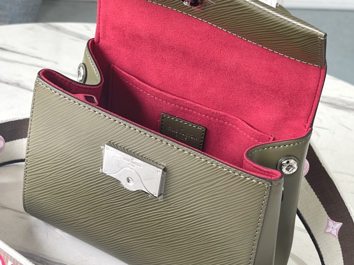 Handbag Louis Vuitton M58931 Cluny size：20 x 16 x 7.5