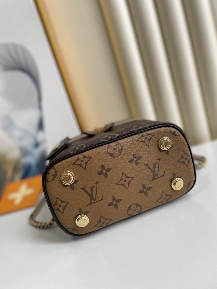 Handbag Louis Vuitton M45165 size 19×13×11cm