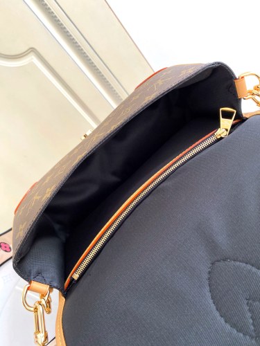 Handbag Louis Vuitton M45985 size 25.0 × 9.0 × 15.0CM