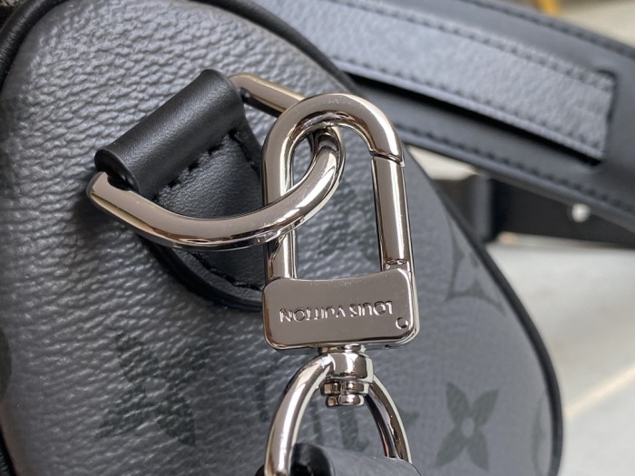 Handbag Louis Vuitton M45947 size 21x12x9CM