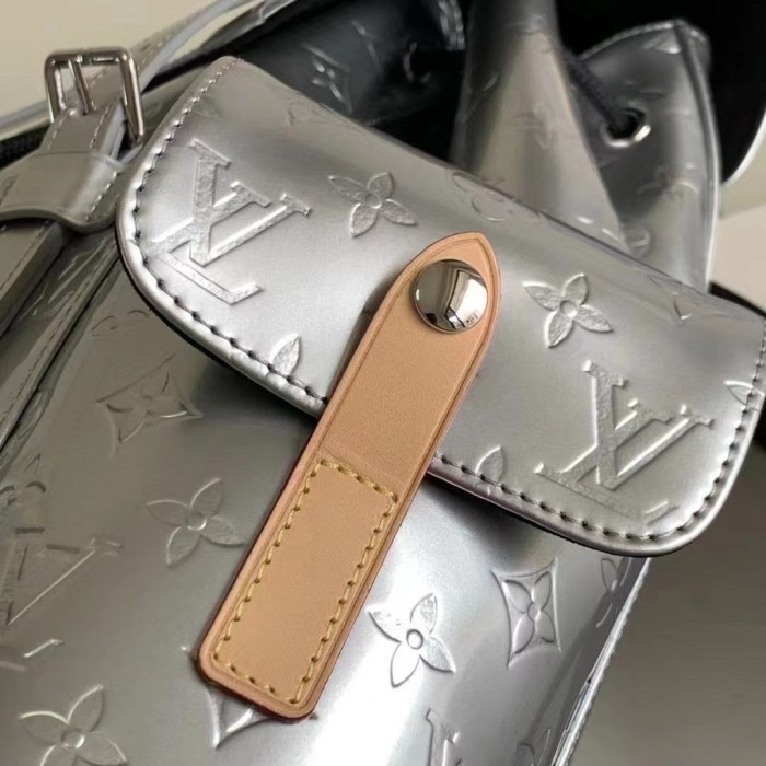 Handbag Louis Vuitton M58756 size 41x48x13cm