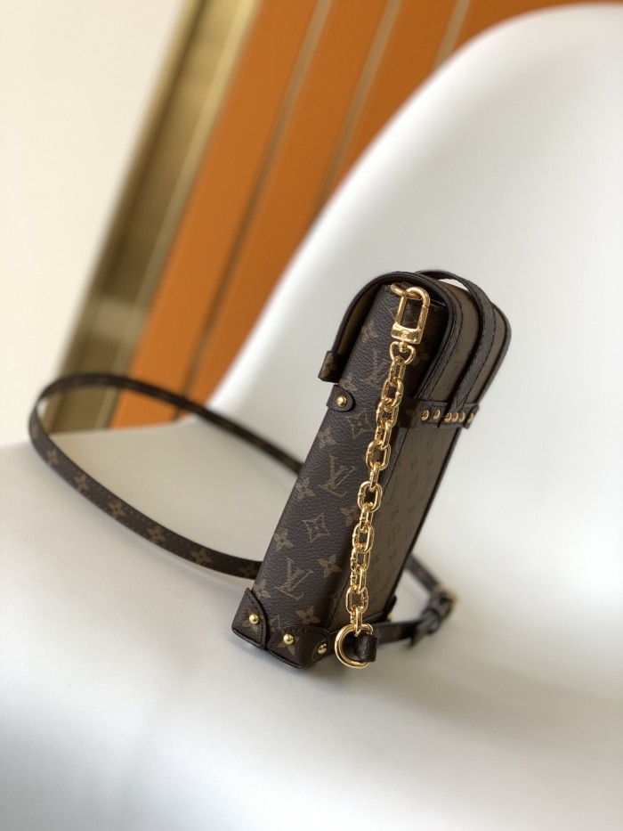 Handbag Louis Vuitton M67913 M67873 size 11 x 17.5 x 3.5cm