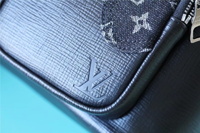 Handbag Louis Vuitton M45973 size 30 x 40 x 15.5cm