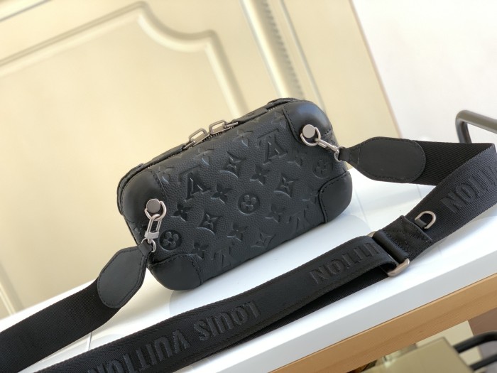 Handbag Louis Vuitton M20439 M45579 size 21 x 12 x 6.5cm