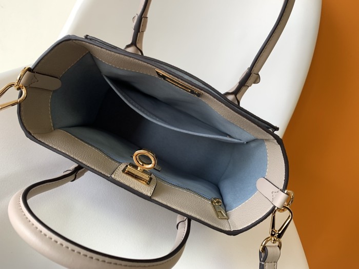 Handbag Louis Vuitton M57728 M57729 M58918 M55302 M58485 size 25.0 x 20.0 x 12.0 cm