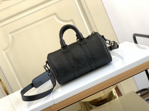 Handbag Louis Vuitton M57961 M57960 size 21 x 12 x 9 cm