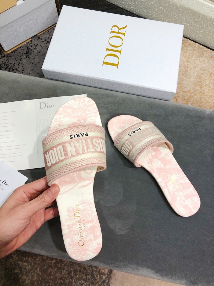 Dior Dway Slide 4