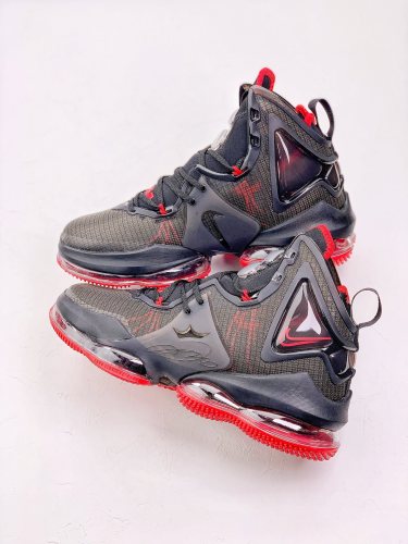 Nike LeBron 19 Bred