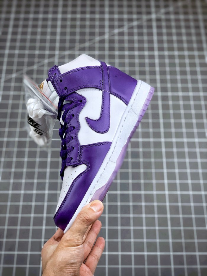 Nike Dunk High SP Varsity Purple (W)