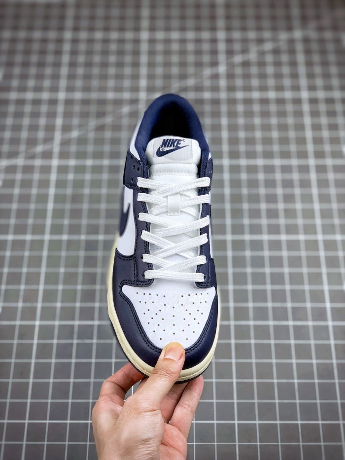 Nike Dunk Low Vintage Navy (W)