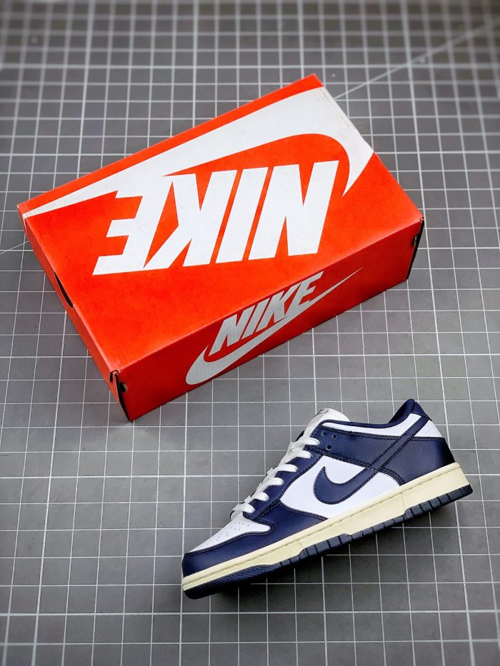 Nike Dunk Low Vintage Navy (W)