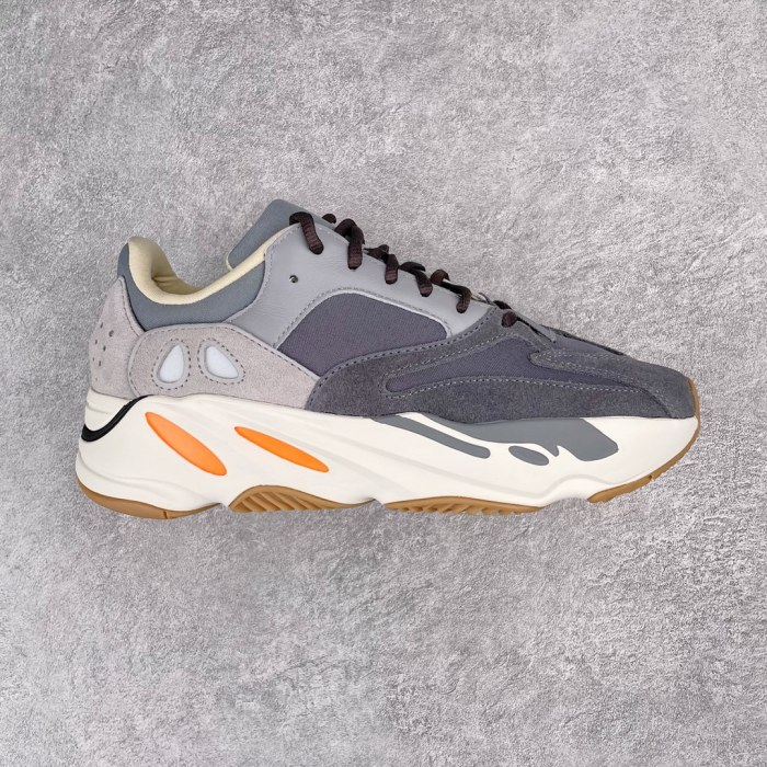 Adidas Yeezy Boost 700 Magnet