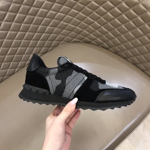 Valentino Garavani Rockstud Rockrunner 26