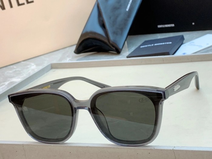 Sunglasses GENTLE MONSTER Lilit 01（BR）size:68口17-149