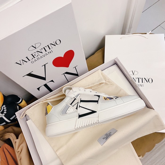 VALENTINO GARAVANI VL7N WOMEN Sneaker 4