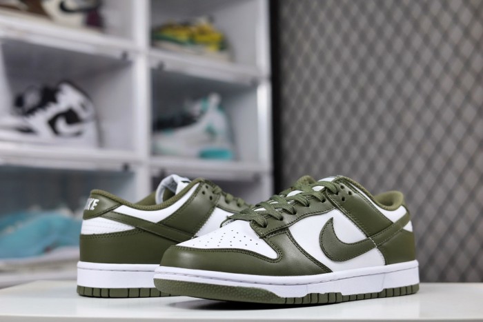 Nike Dunk Low Medium Olive