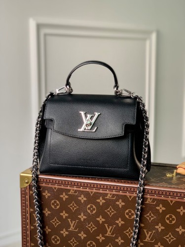 Handbag Louis Vuitton M20997 size 23cmx 17cmx 10cm