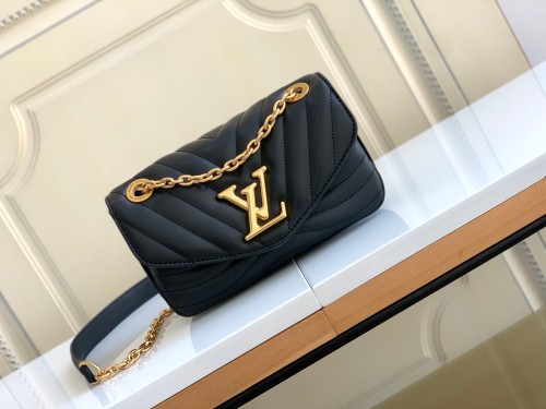 Handbag Louis Vuitton M20687 size 21 x 12 x 9cm