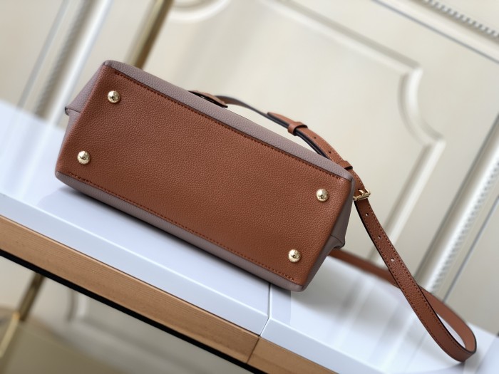 Handbag Louis Vuitton M56645 size 28×20×11.5cm