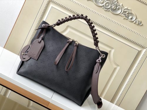 Handbag Louis Vuitton M56073 size 32x26x17cm
