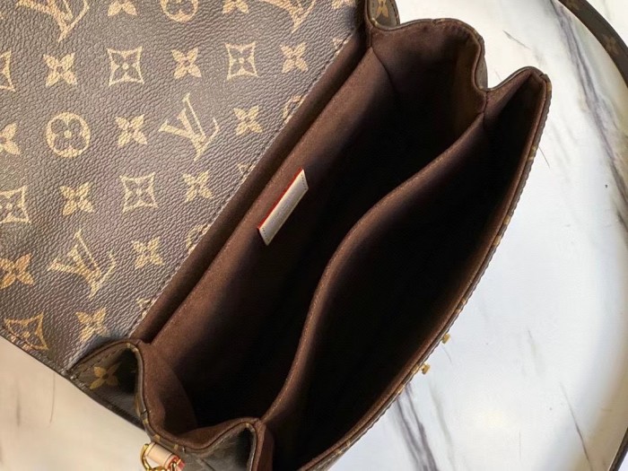 Handbag Louis Vuitton M44875 size 25×19×7cm