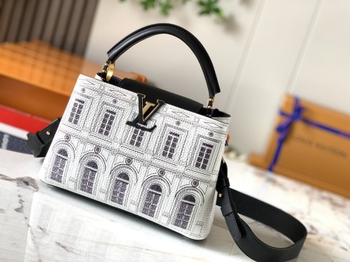 Handbag Louis Vuitton M42258 size 31.5 x 20 x 11 cm