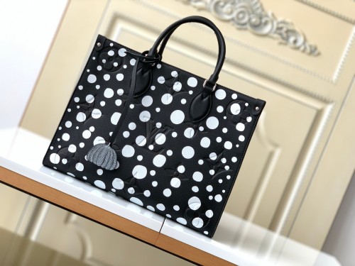 Handbag Louis Vuitton m46389 size 35 x 27 x 14