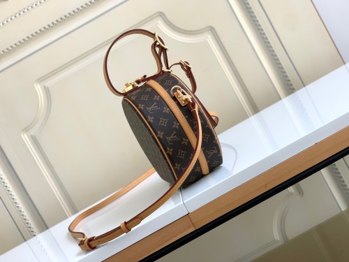 Handbag Louis Vuitton M43514 size 17.5 x16.5 x7.5cm