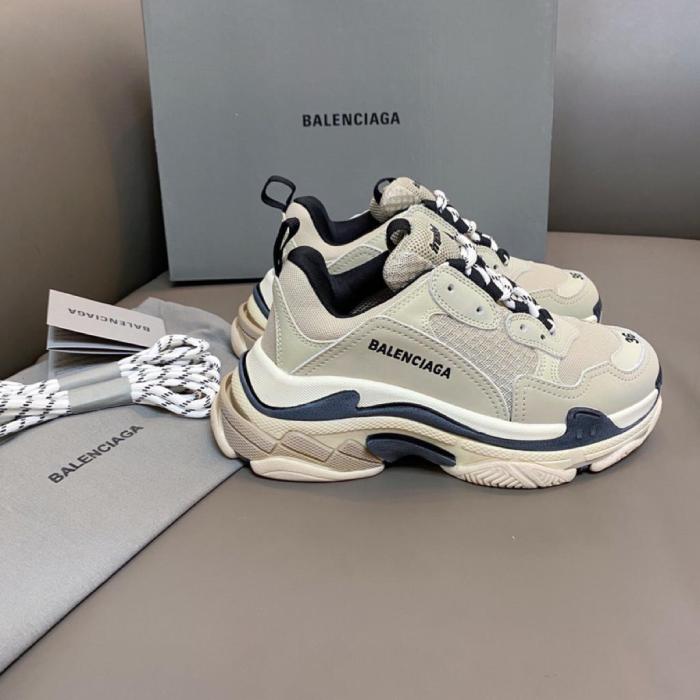 Balenciaga Triple S Vanille (W)