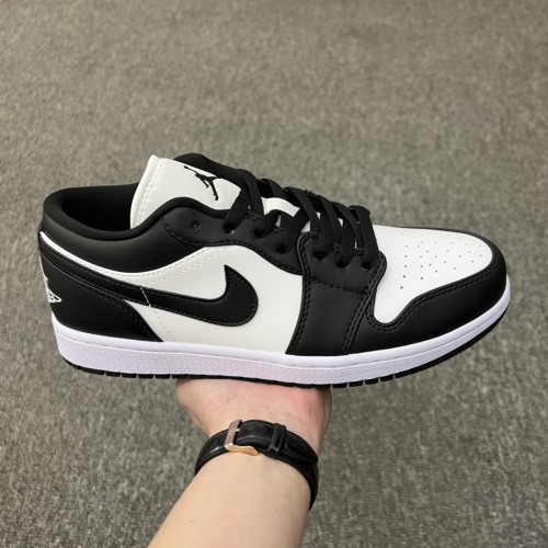 Jordan 1 Low White Black Panda