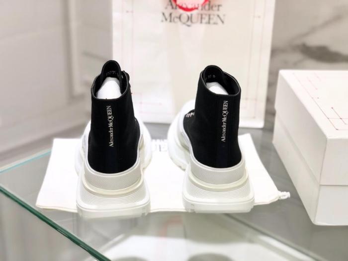 Alexander McQueen Tread Slick Lace Up Boot Black White (W)