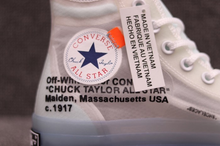 Converse Chuck Taylor All-Star Vulcanized Hi Off-White