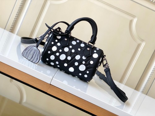  Handbag  Louis Vuitton M81910 size 16X11X9cm