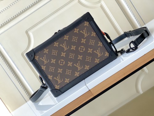  Handbag   Louis Vuitton   M44478  size  25×18×10 cm