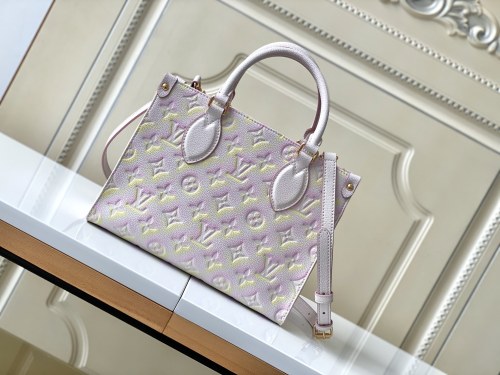  Handbag   Louis Vuitton  M46168  size 25 x 19 x 11.5 cm