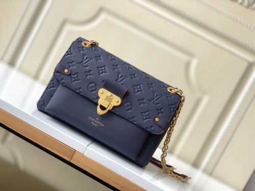  Handbag  Louis Vuitton  M44151  