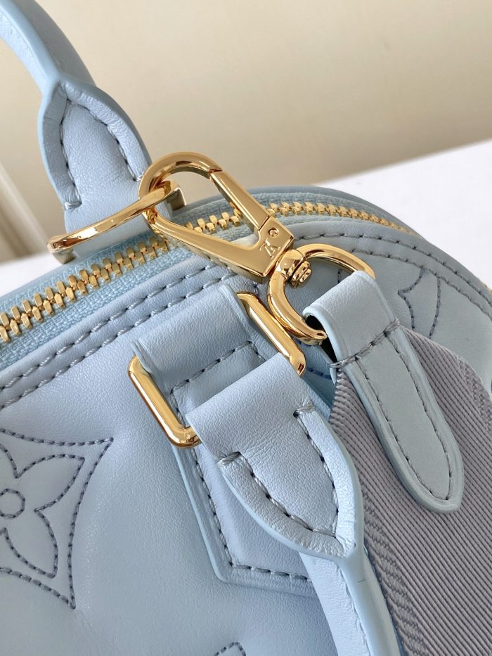 Handbag   Louis Vuitton  M59822  size  24.5 x 18 x 12  cm 