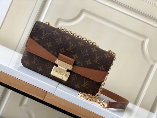  Handbag  Louis Vuitton   M46127  size 24.5 x 15.0 x 6.5