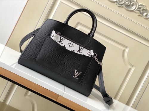  Handbag   Louis Vuitton  M59952  size  30 x 21 x 13  cm 
