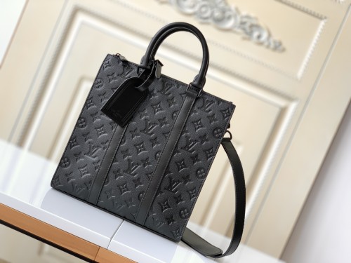  Handbag  Louis Vuitton  M46098  size  26 x 28.5 x 6  cm