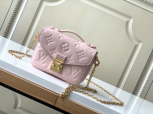  Handbag  Louis Vuitton M81390  size  14 x 11 x 3.5 cm