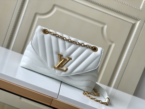 Handbag  Louis Vuitton  M58549  size  24x14x9 cm