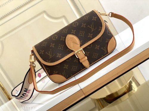  Handbag  Louis Vuitton  M45985   size  25.0 × 9.0 × 15.0  CM