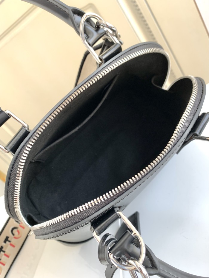  Handbag  Louis Vuitton  59217  size   23.5 x 17.5 x 11.5  cm