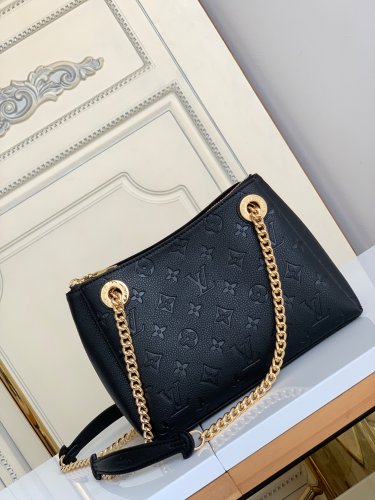 Handbag   Louis Vuitton  M43746  size  24.x 17 x 11  cm