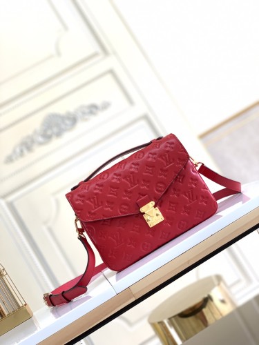 Handbag  Louis Vuitton  M44018  size  25 x 19 x 9  cm