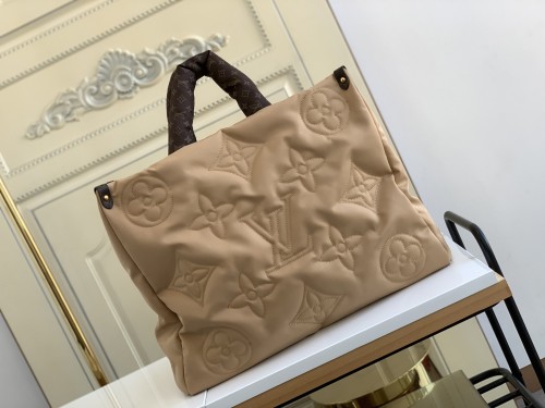 Handbag   Louis Vuitton M59007  size  41 x 34 x 19 cm 